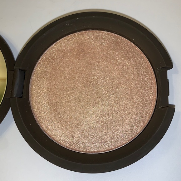 Becca Opal Shimmering Skin Perfector Pressed - Picture 3 of 15